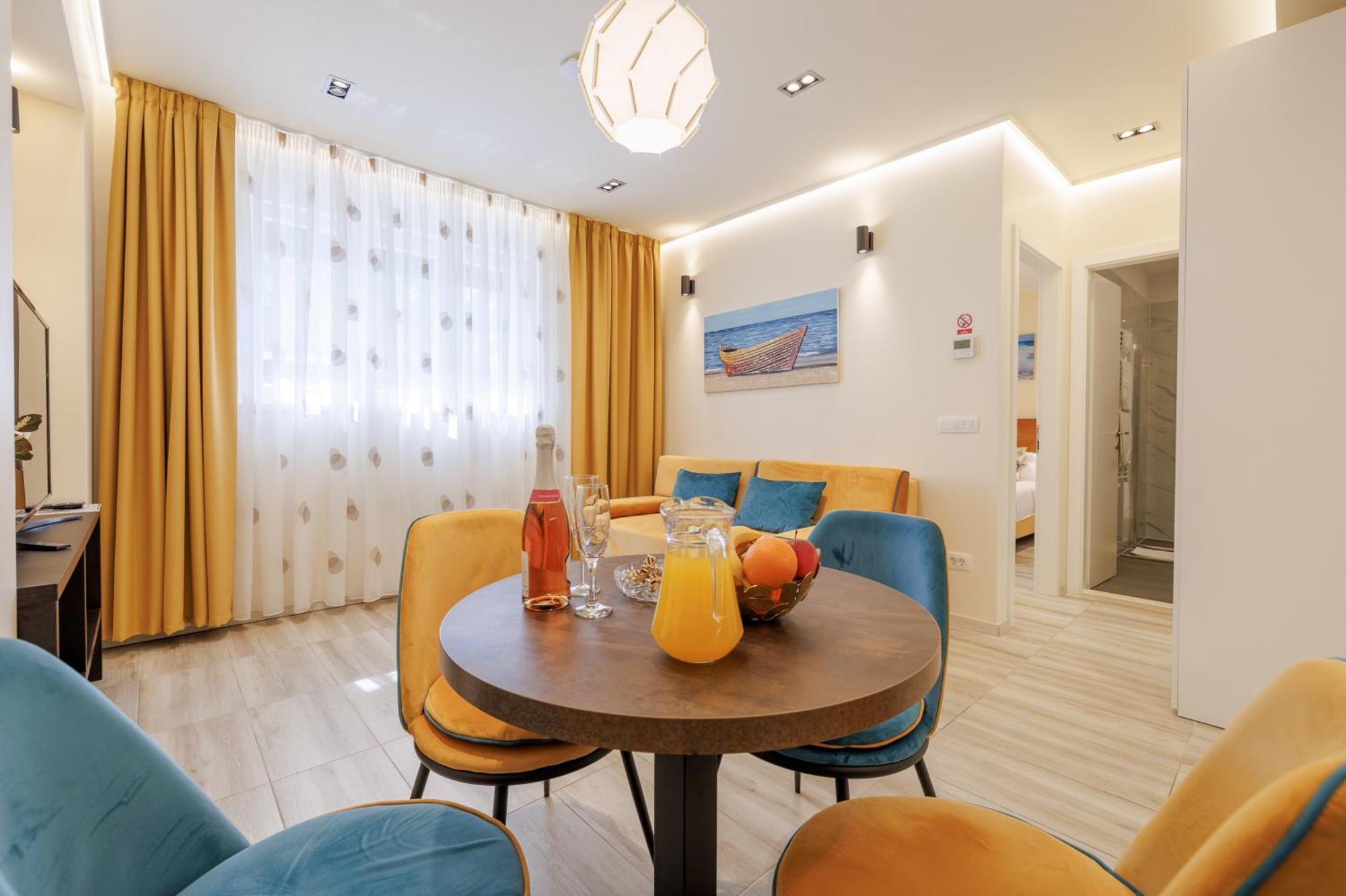 Perimar Luxury And Center Split